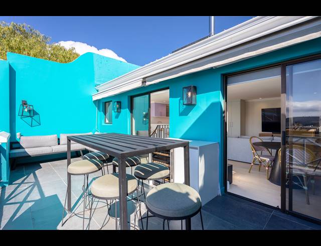 2 BEDROOM HOUSE RENTED IN DE WATERKANT